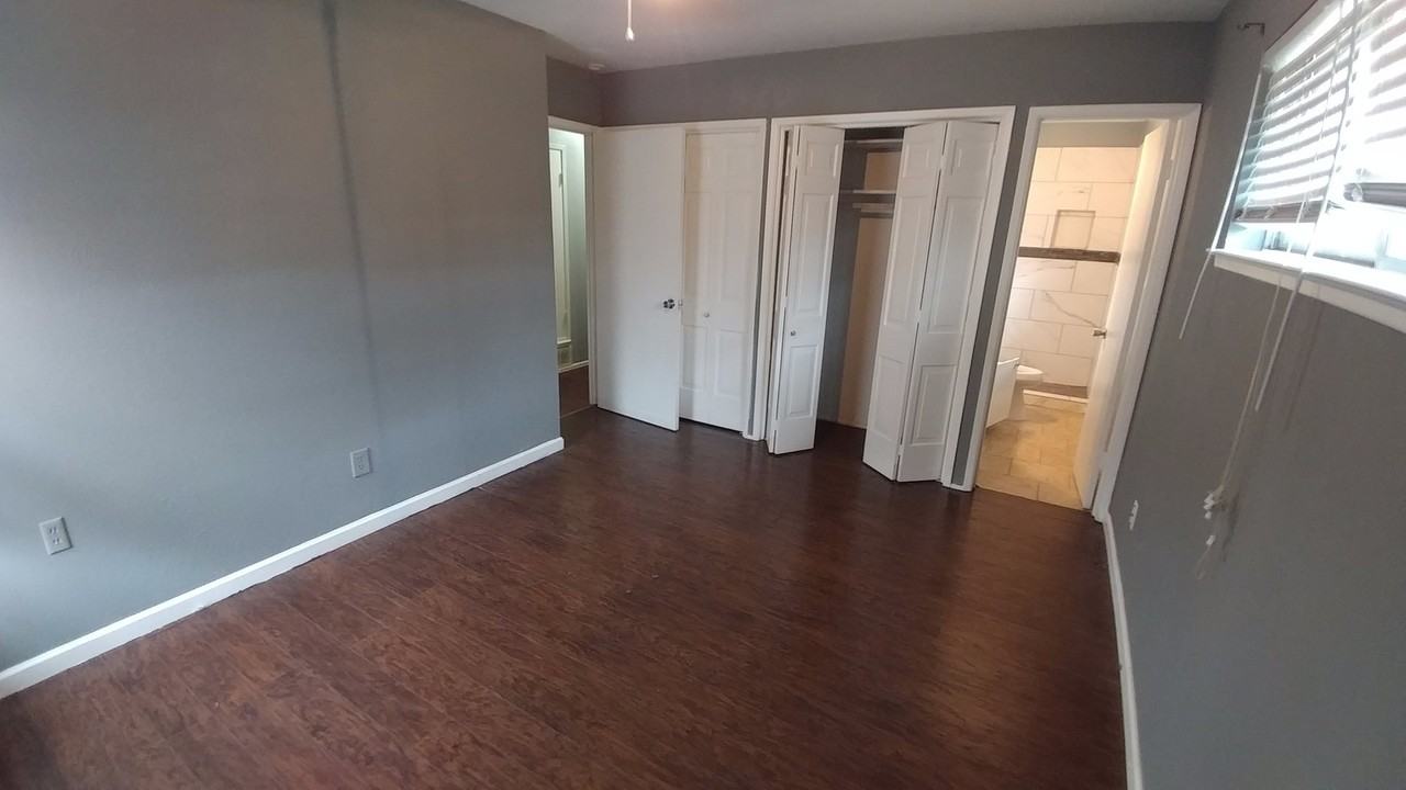 4417 Princeton Dr - Photo 4 of 7