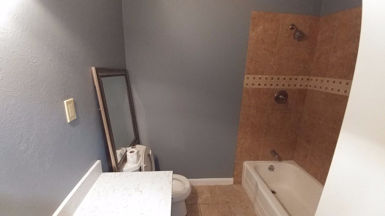 4417 Princeton Dr - Photo 5 of 7