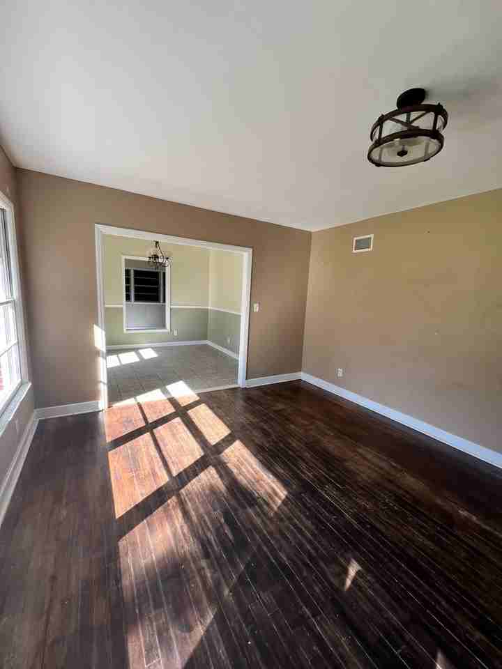 3009 Hickory St - Photo 3 of 26