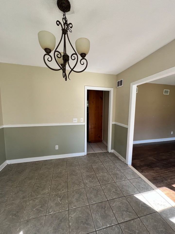 3009 Hickory St - Photo 4 of 26