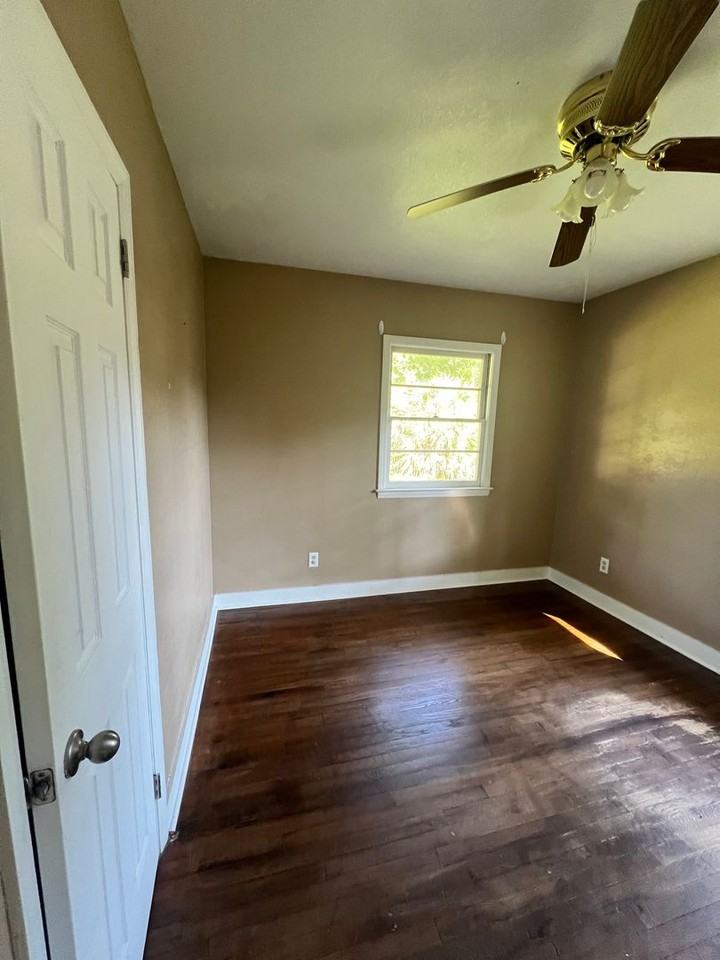 3009 Hickory St - Photo 6 of 26