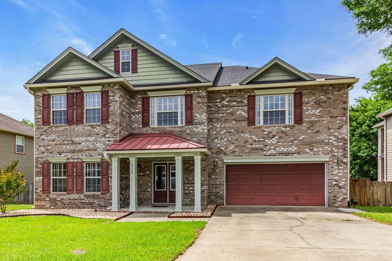 4558 Hermosa Rd - Photo 3 of 49