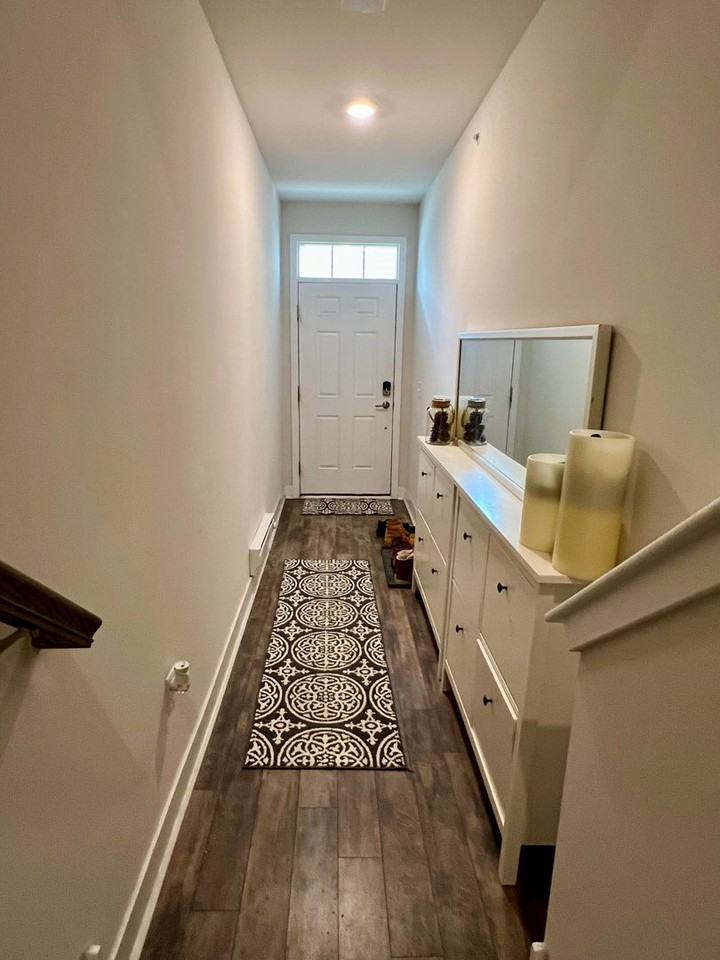 138B Fleet Ct - Photo 3 of 33