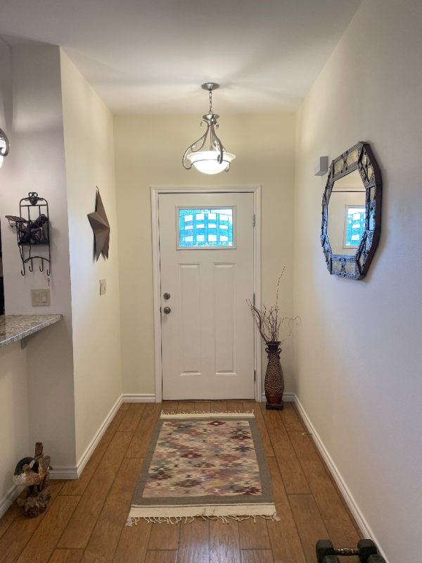 607 5th St - Photo 2 of 10