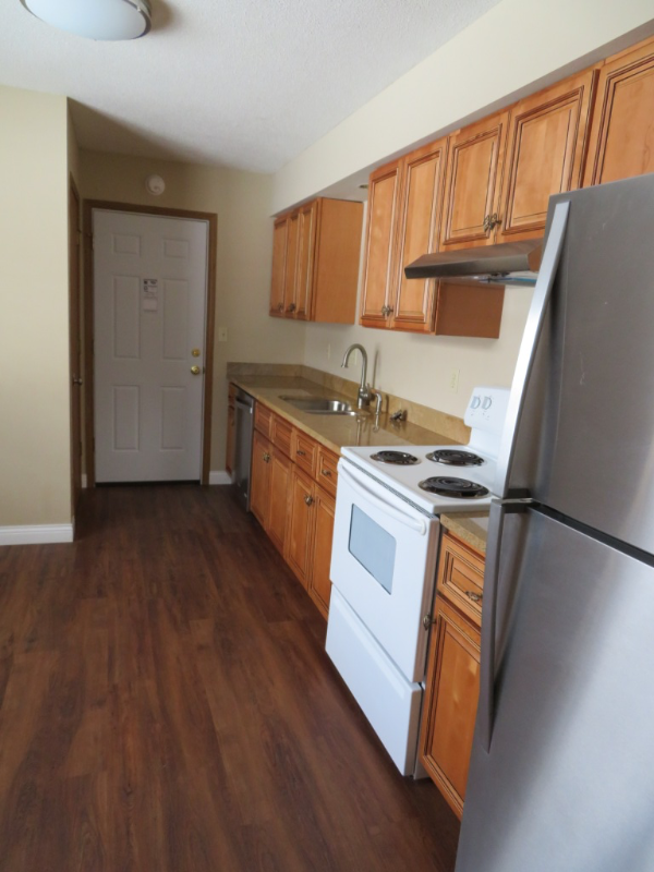 521 N South Ct - Photo 2 of 12