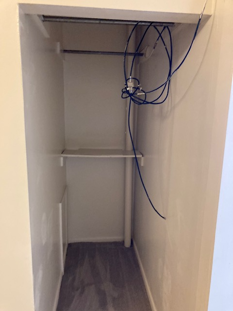 222 Eastwood Dr - Photo 5 of 7