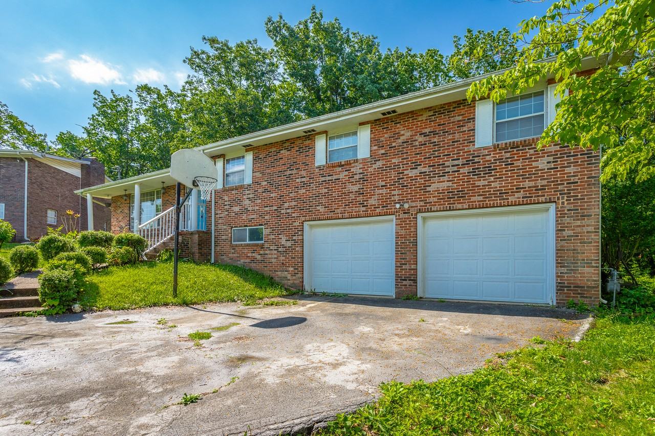 12 Sandra Dr #NA - Photo 2 of 47