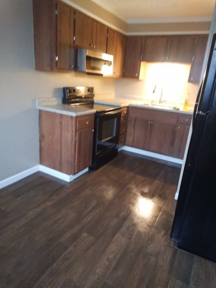 1219 Wayne St - Photo 2 of 5