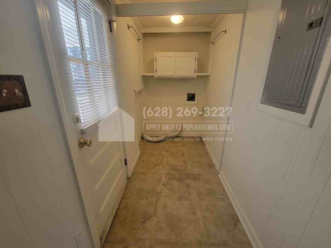 239 Mayfield Rd - Photo 2 of 18