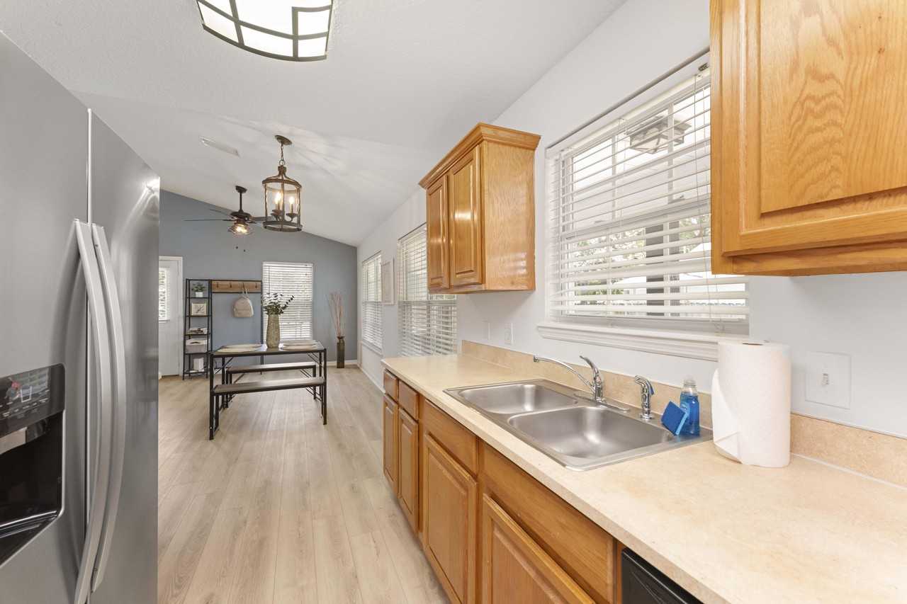 Fortuna Avenue - Photo 5 of 14