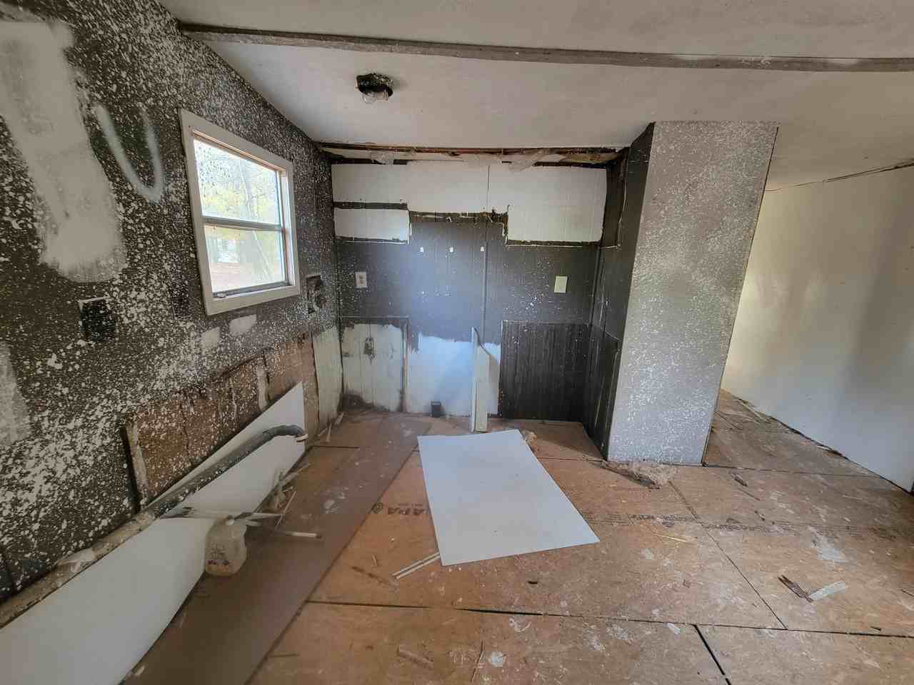 2476A Rocky Hollow Ln #2476A - Photo 3 of 7