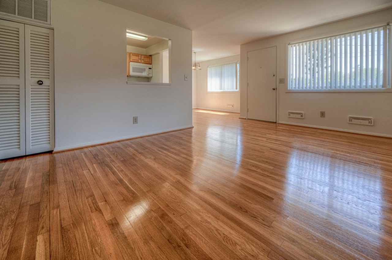 Mt Washington Manor - Photo 4 of 50