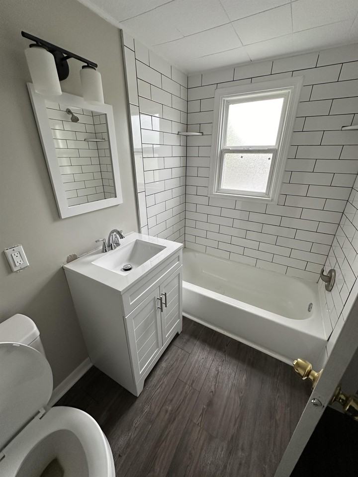 177 N Walnut St #1 - Photo 5 of 5