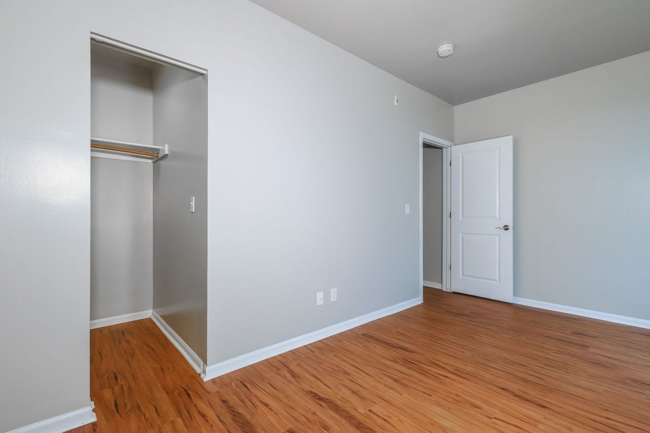 4932 S 24th St - Photo 2 of 3