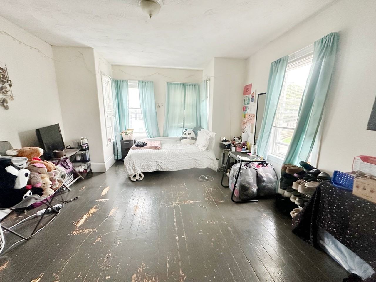 209 Highland Avenue - Photo 2 of 17