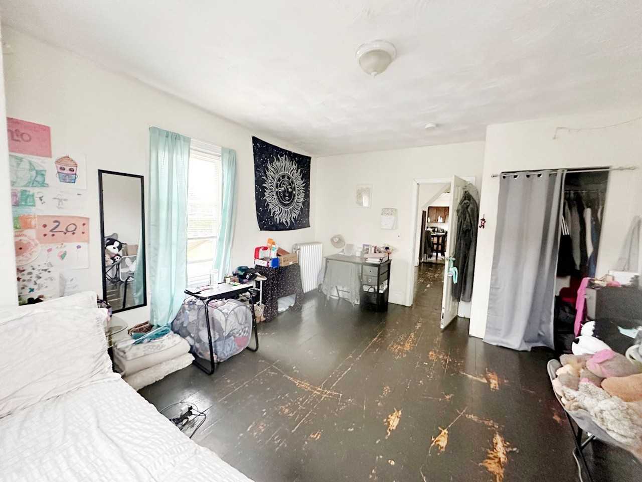 209 Highland Avenue - Photo 3 of 17