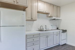 featured image of 588 E Mel Ave