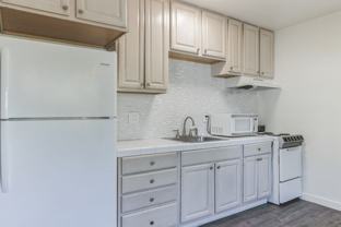 588 E. Mel Avenue - Photo 1 of 1