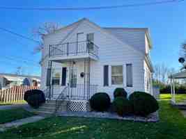 featured image of 915 12th Ave