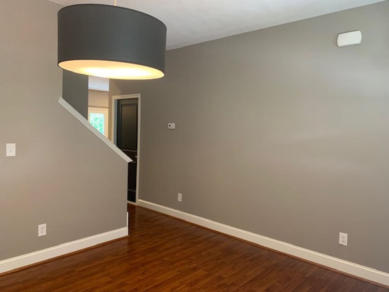 634 Janette Ave Sw - Photo 5 of 32