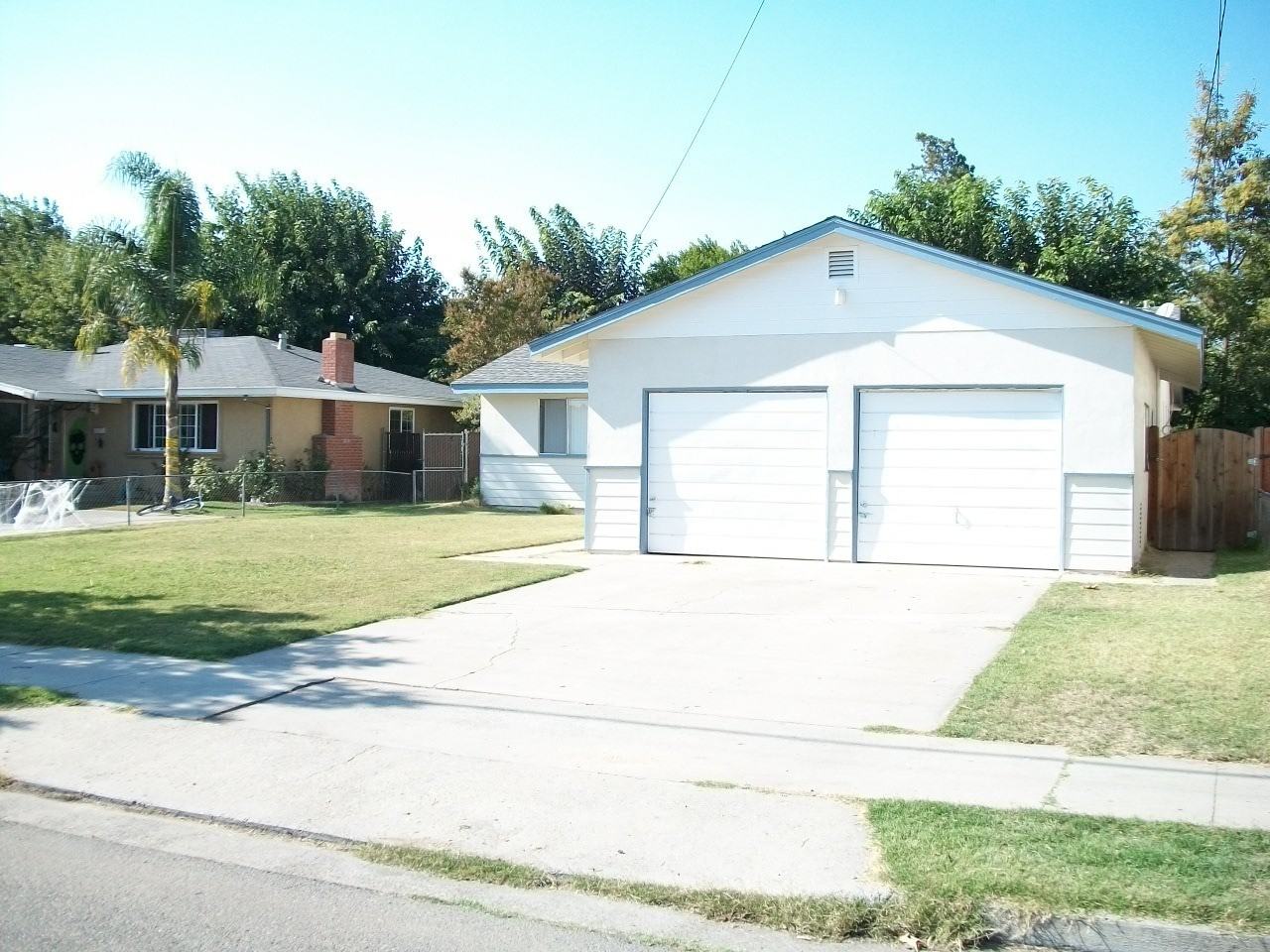 1445 High St - Photo 2 of 19