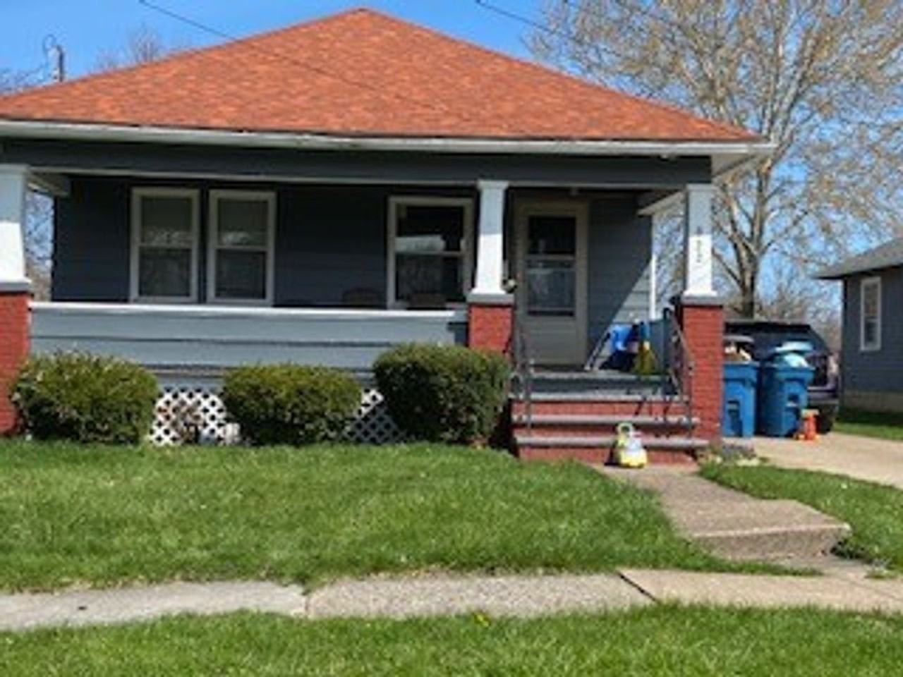 922 W 19th St - Photo 6 of 43