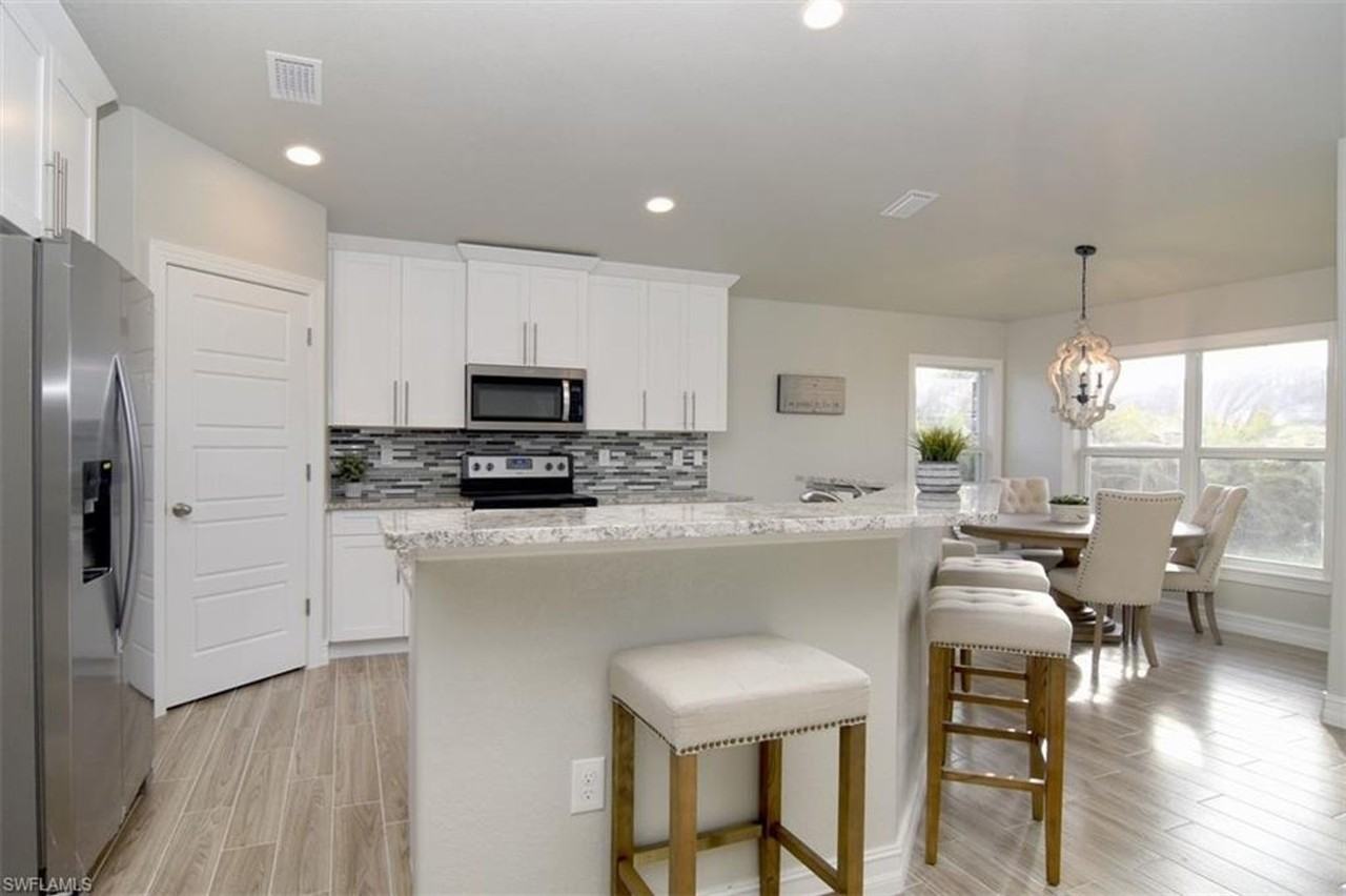 2412 Nw 8th Pl - Photo 4 of 20