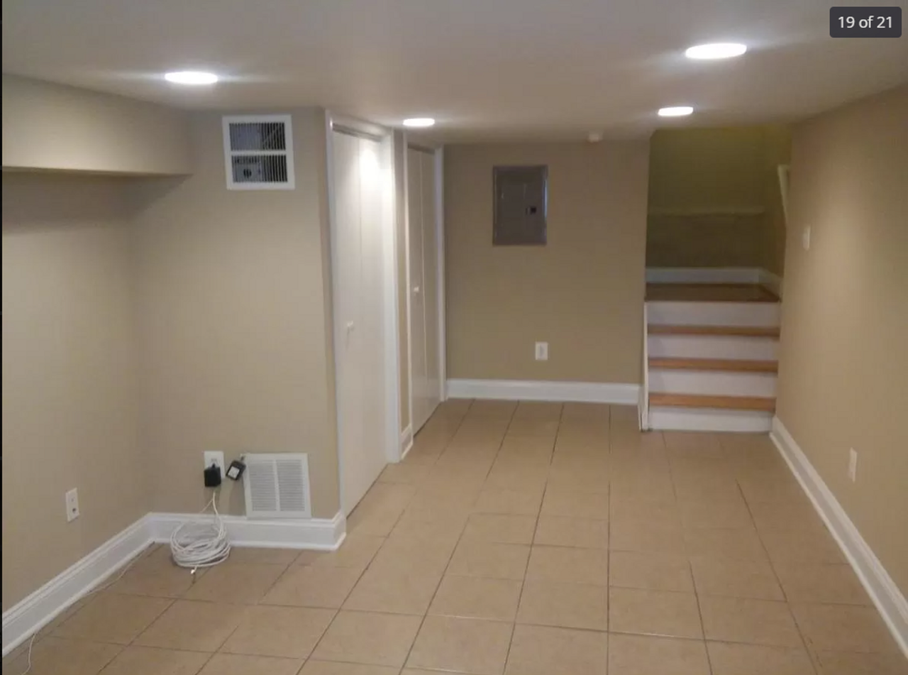 1114 Sterrett St - Photo 2 of 25