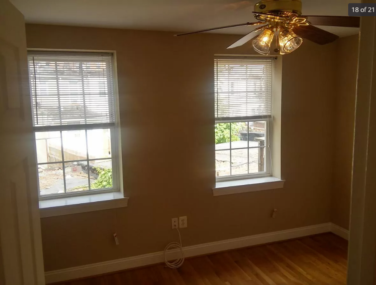 1114 Sterrett St - Photo 3 of 25