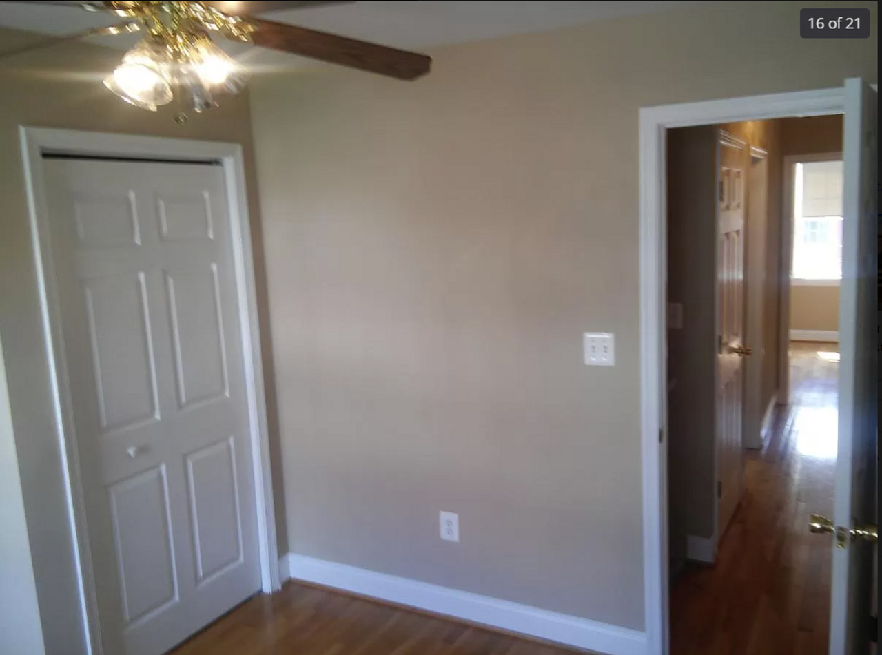 1114 Sterrett St - Photo 5 of 25