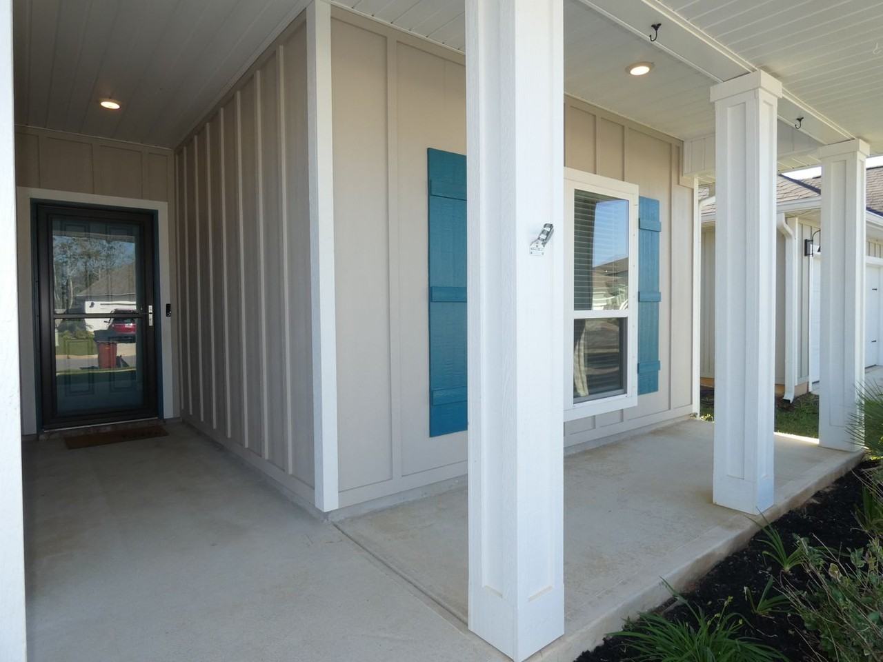 5768 Conley Ct - Photo 4 of 30