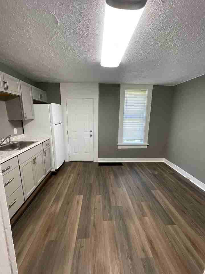 10 Grant St - Photo 2 of 17