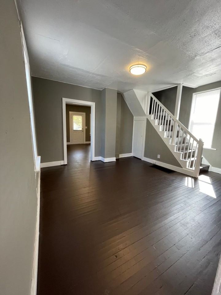 10 Grant St - Photo 5 of 17
