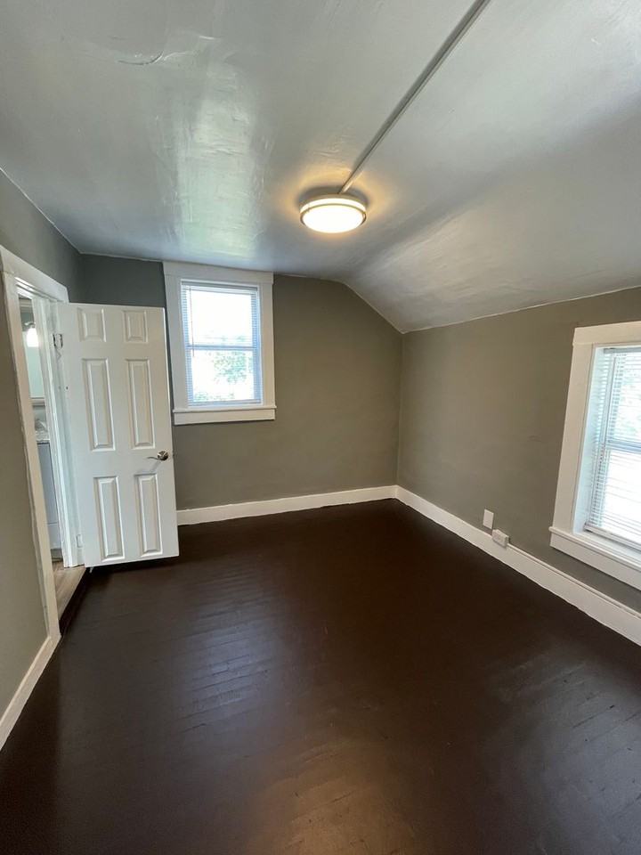 10 Grant St - Photo 6 of 17