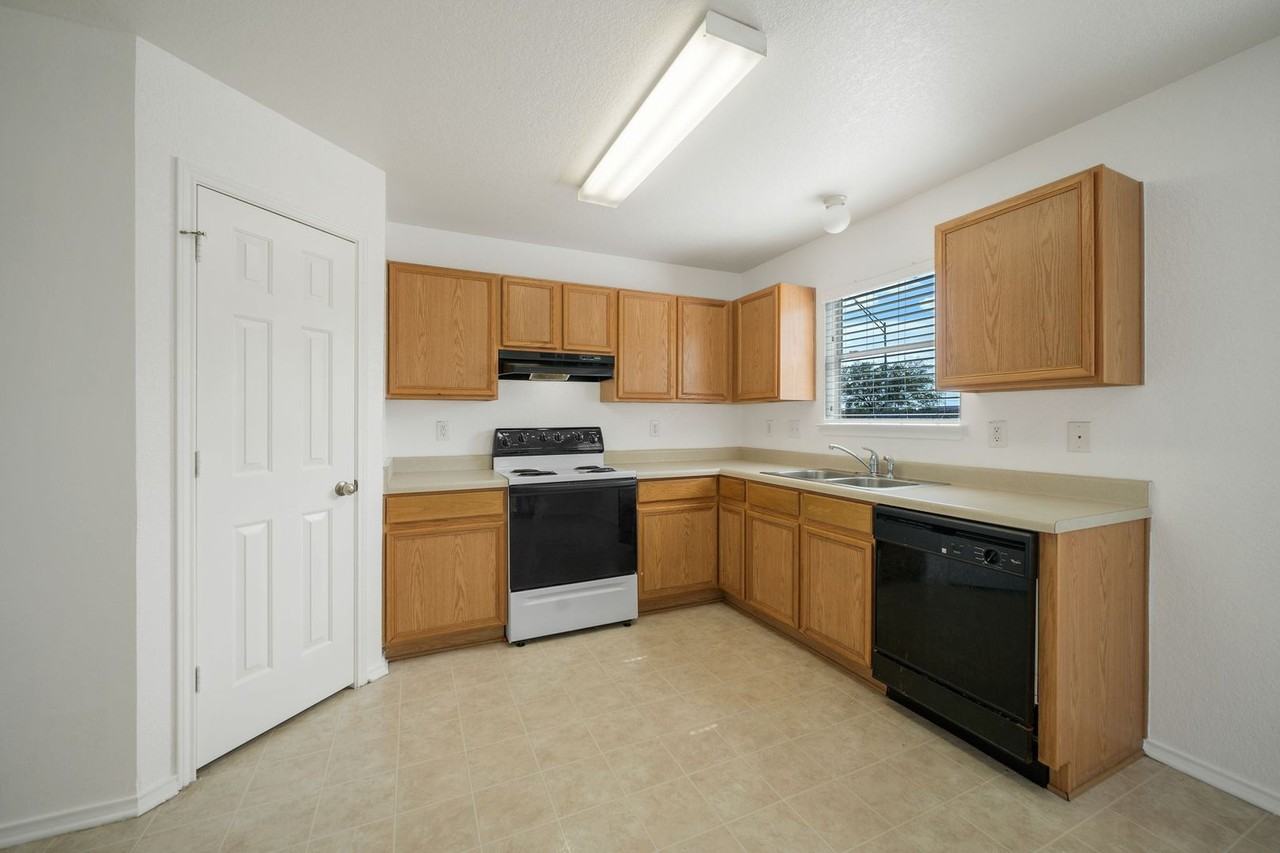 7 Kenrock Rdg - Photo 5 of 19