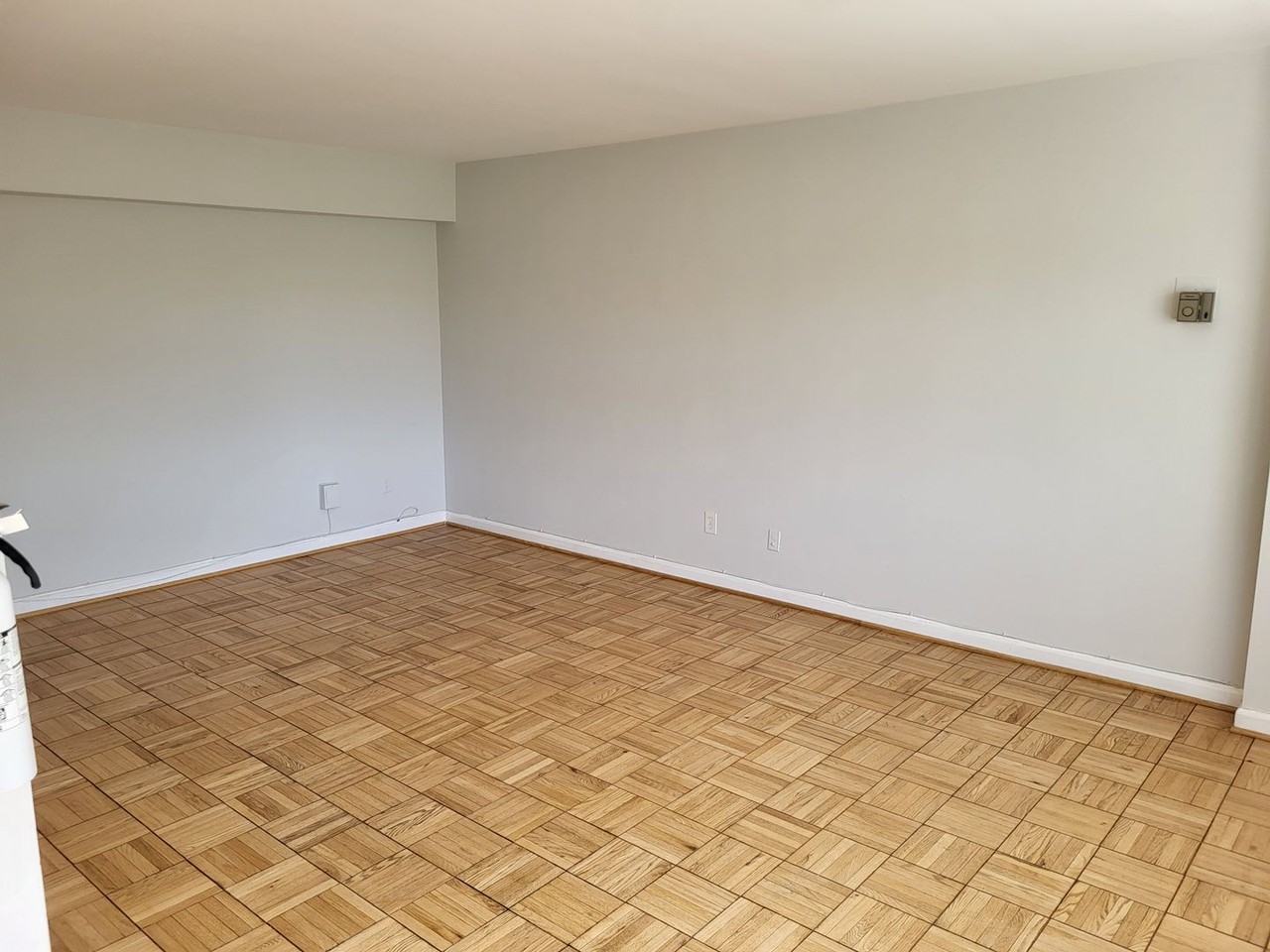 3701 Connecticut Ave Nw - Photo 2 of 11