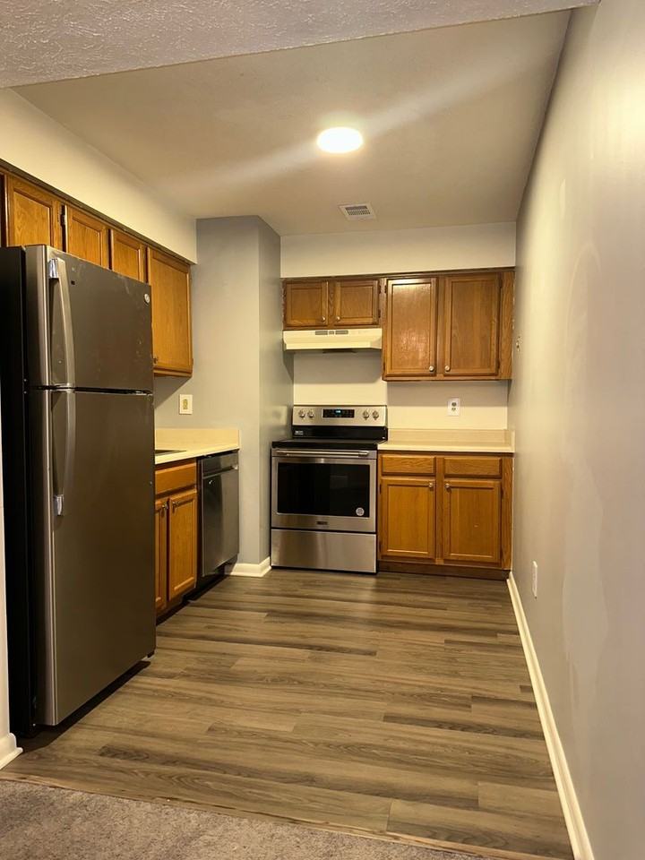 1002 Magnolia Woods Ct Unit G