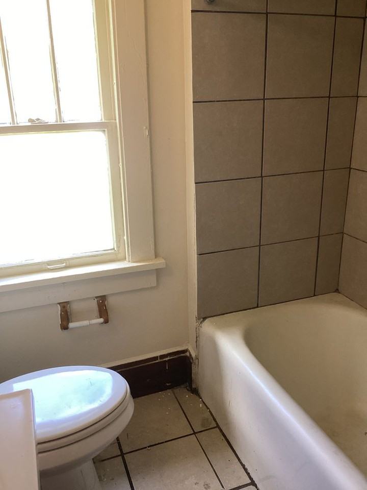 4511 W Hampton Ave - Photo 3 of 9