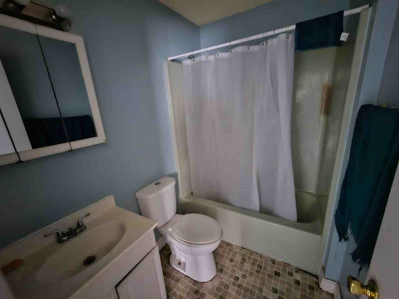 1524 S 11th St - Photo 3 of 9