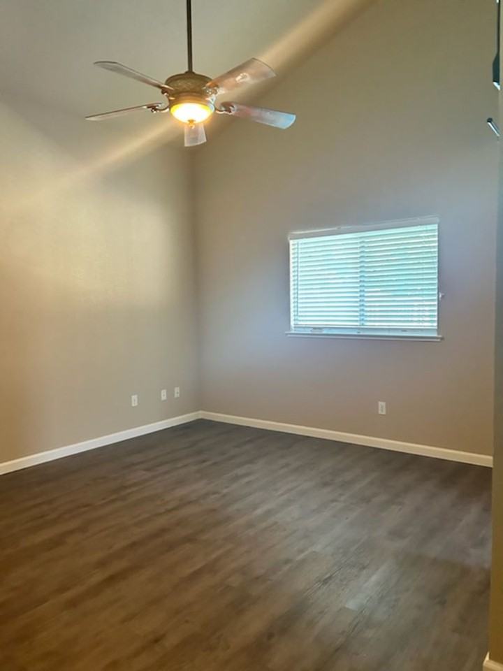 5184 W Fremont Ave - Photo 6 of 21