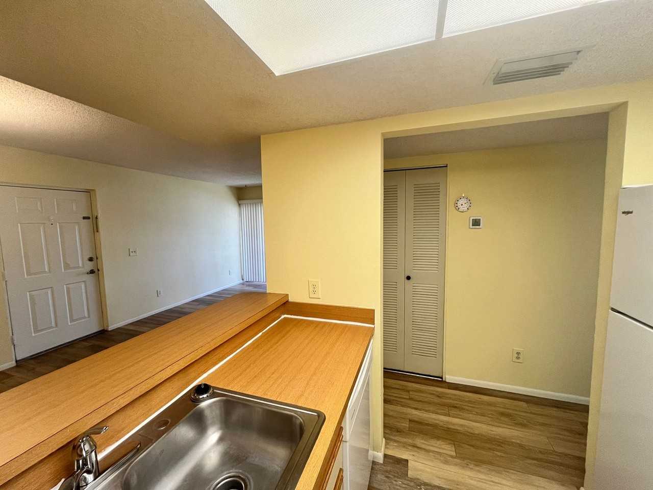 945 Sonesta Ave Ne #H202 - Photo 6 of 20