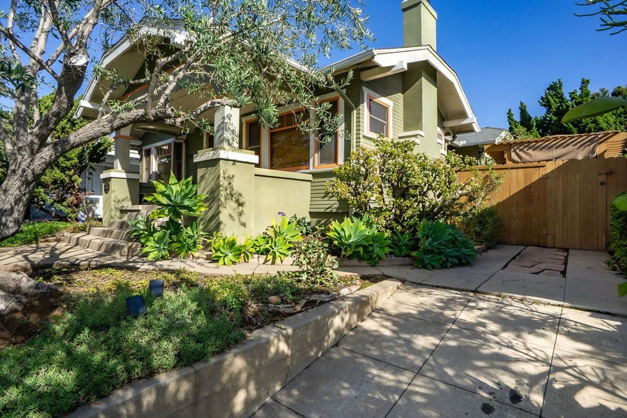 3635 Pershing Ave - Photo 3 of 27