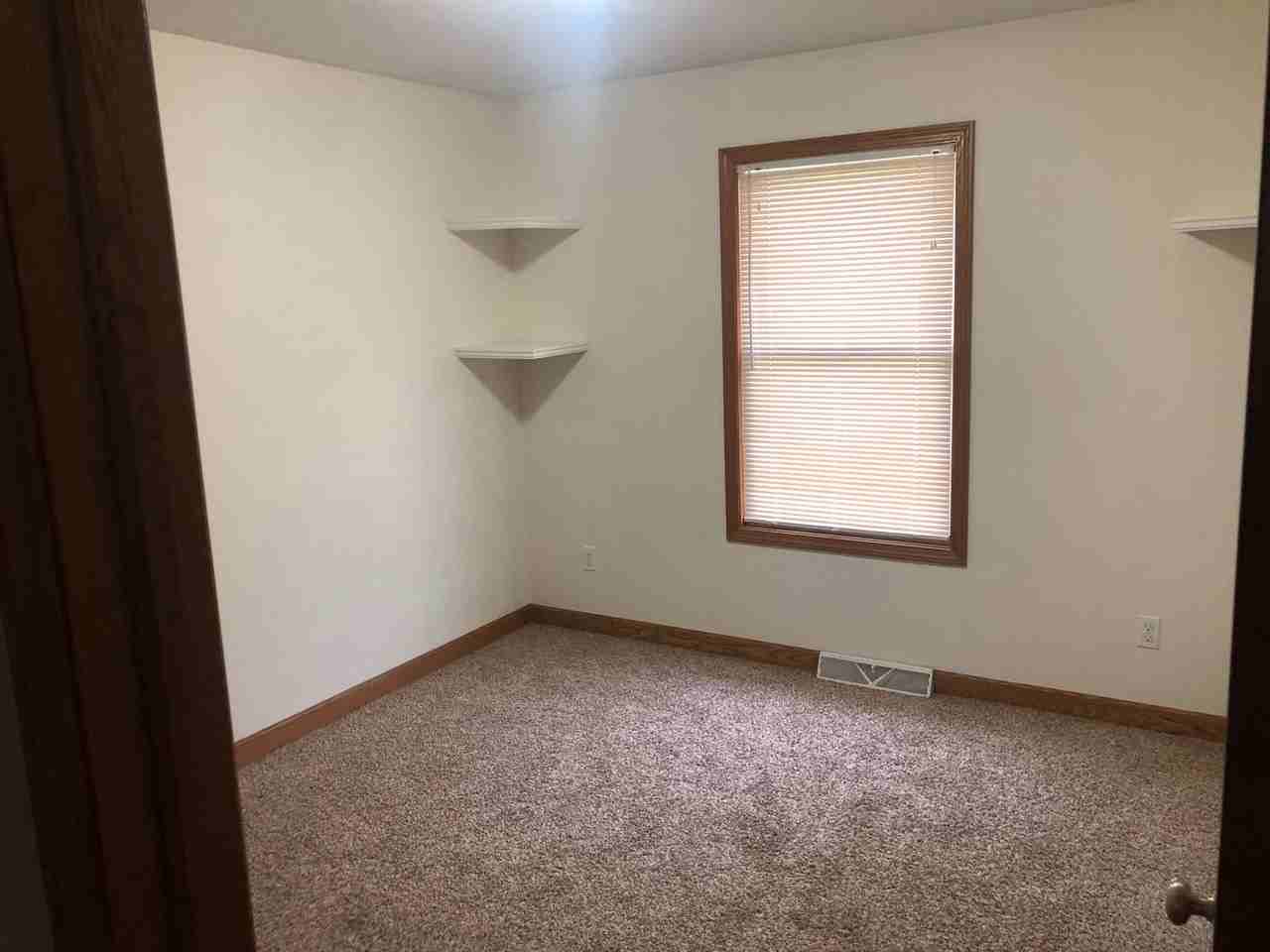 2908 Eastern Road - Photo 6 of 20