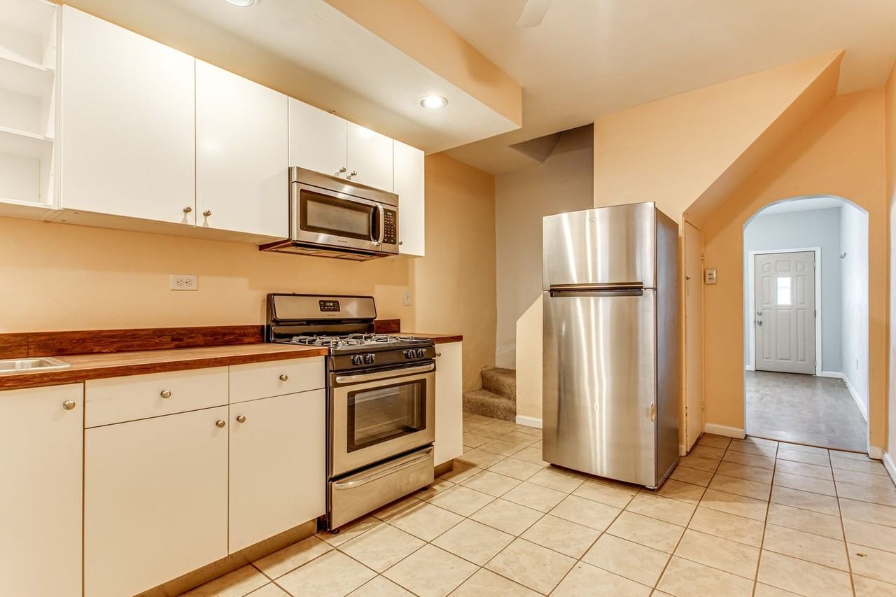 339 Ella St - Photo 5 of 17
