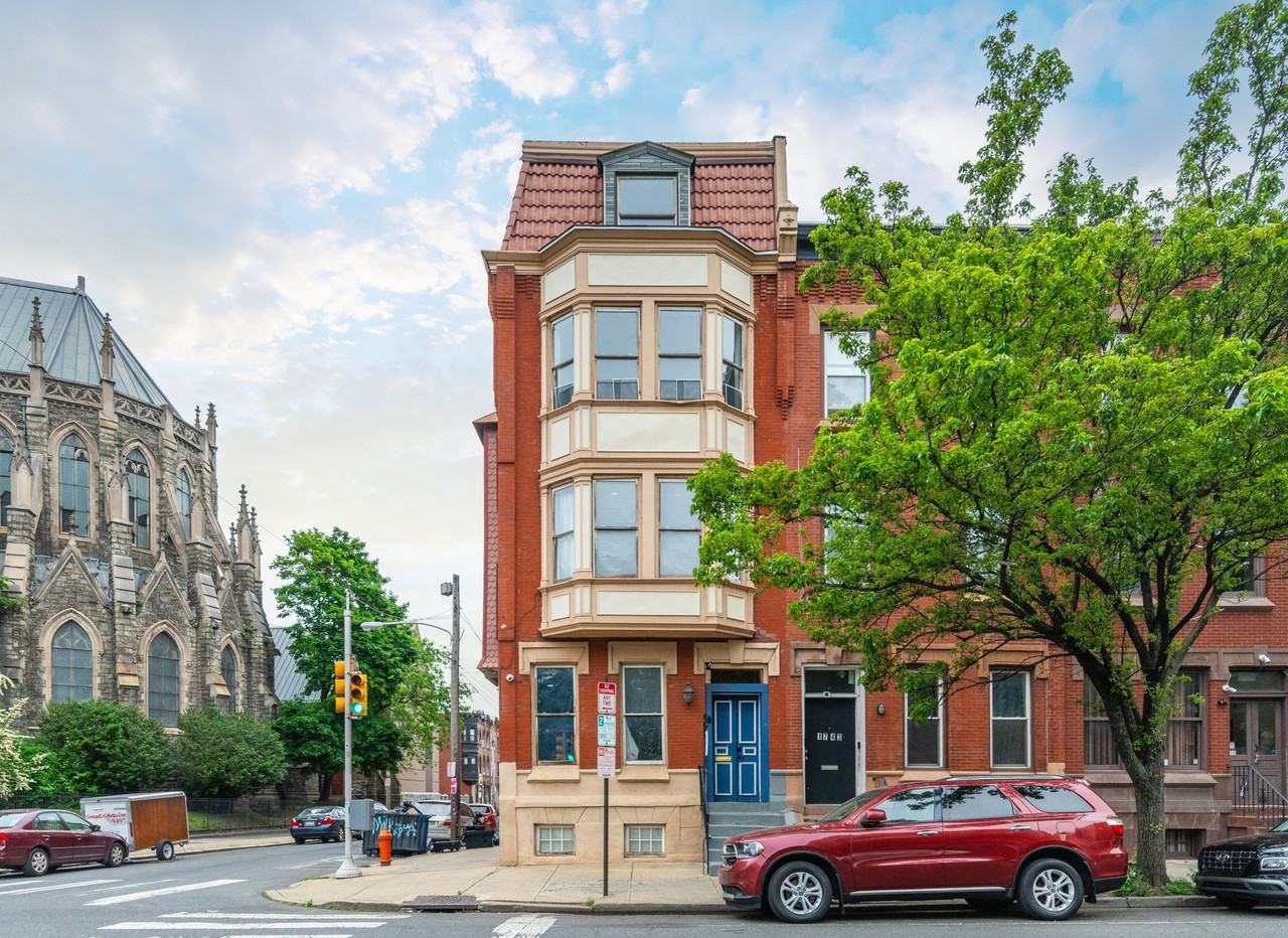 1745 W. Diamond St - Photo 2 of 4