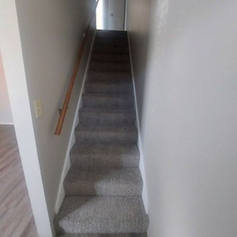 Horizon Apartments - Photo 3 of 6