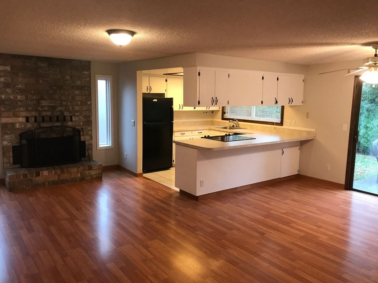 749 Sw Bella Vista Pl - Photo 2 of 12