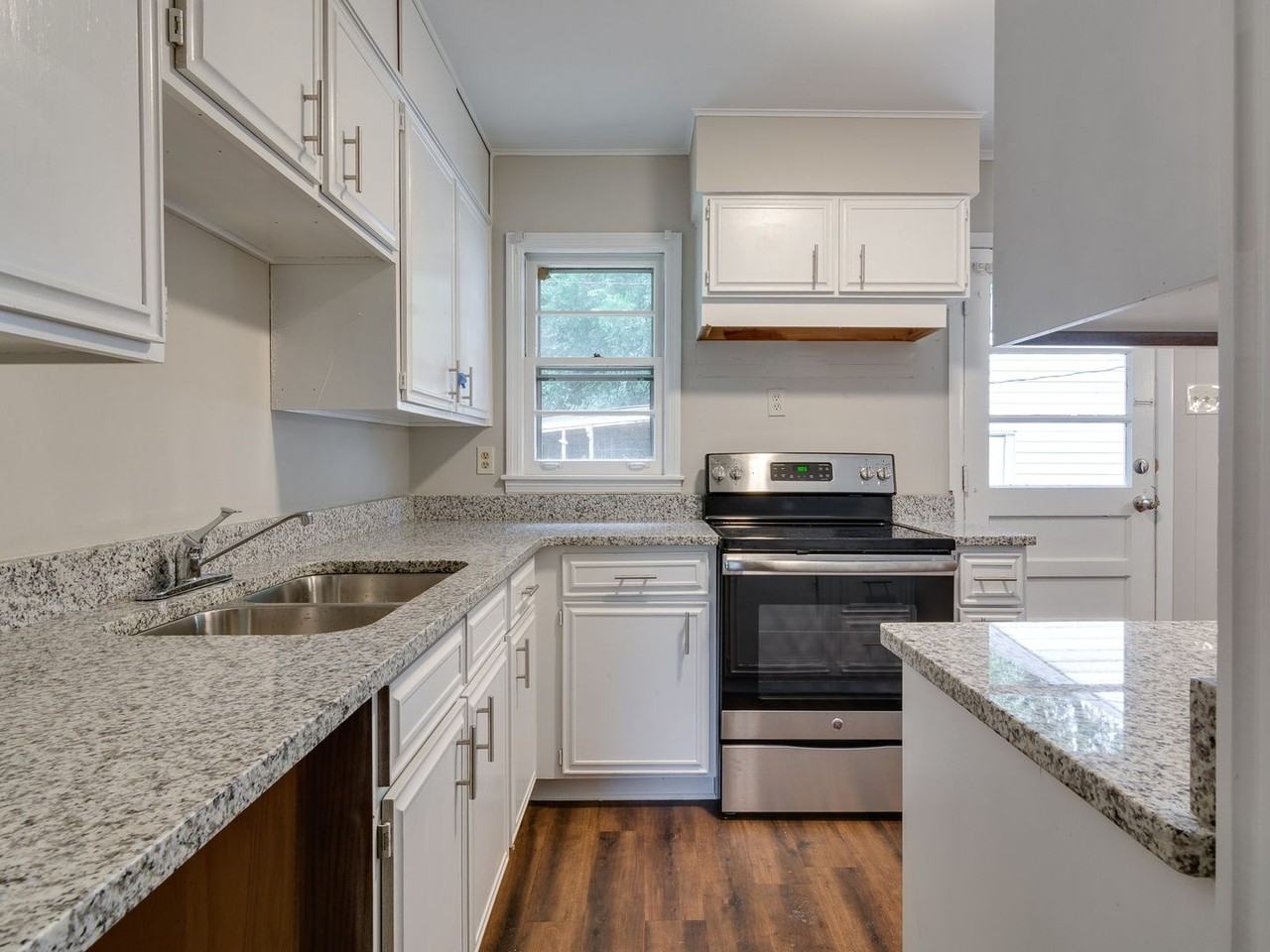 1898 Sea Isle Rd - Photo 6 of 18