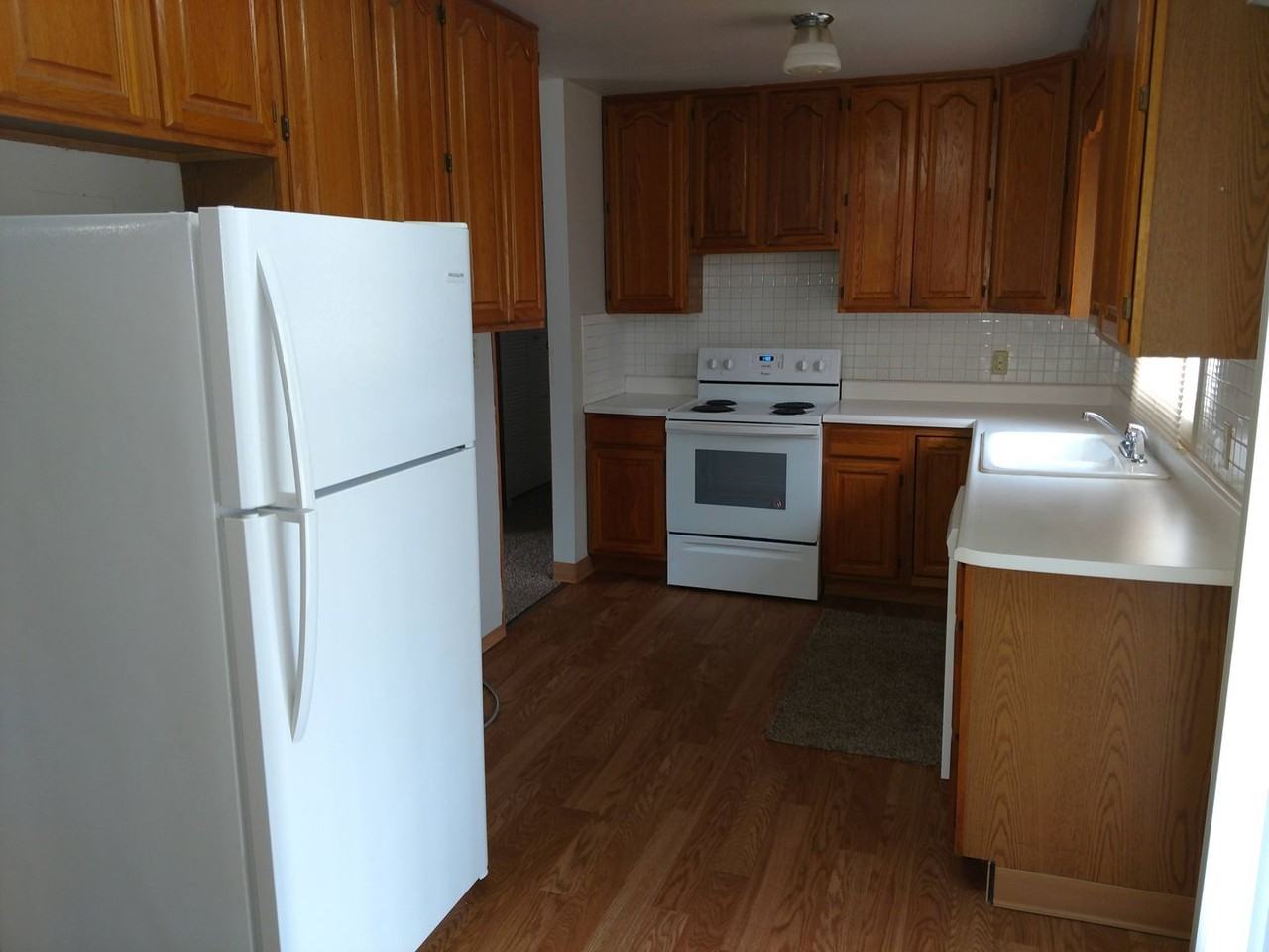 2620 Gladiola Street - Photo 4 of 10