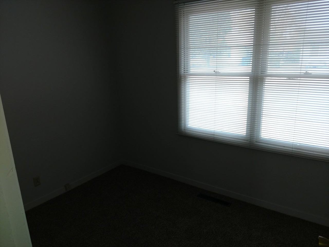 2620 Gladiola Street - Photo 7 of 10